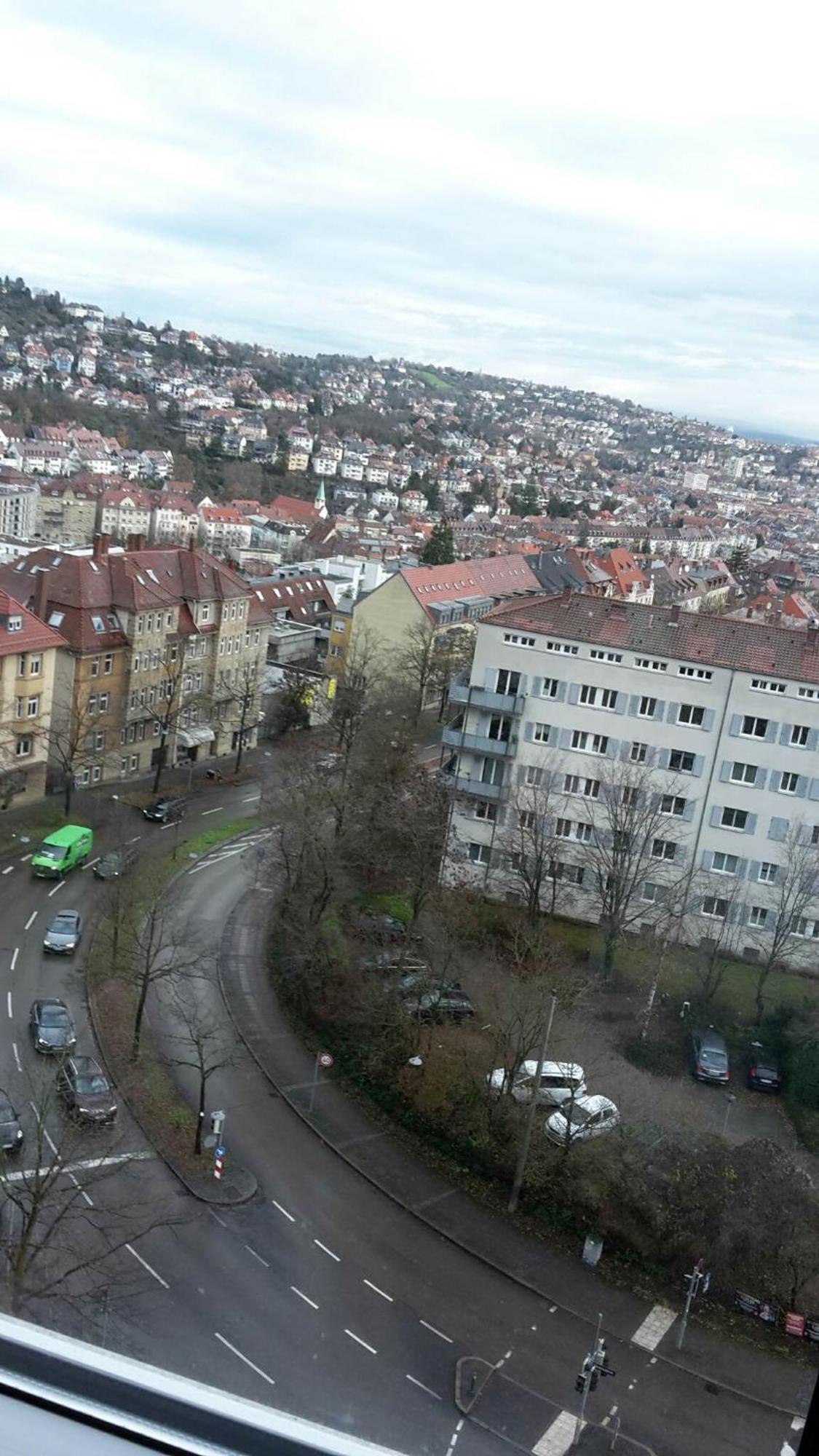 Egyszeru Szallas Stuttgart Bagian luar foto