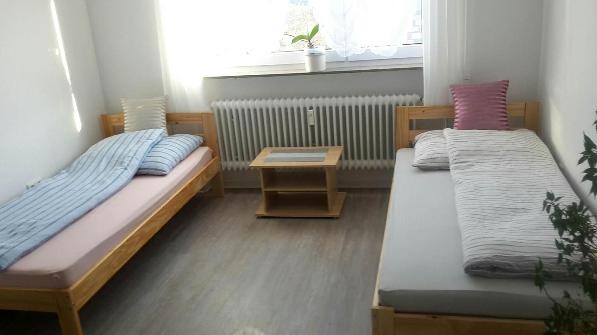 Egyszeru Szallas Stuttgart Bagian luar foto